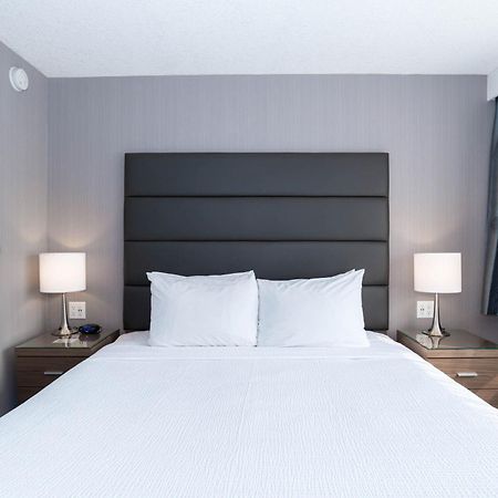 Sandman Hotel Edmonton West Exteriör bild