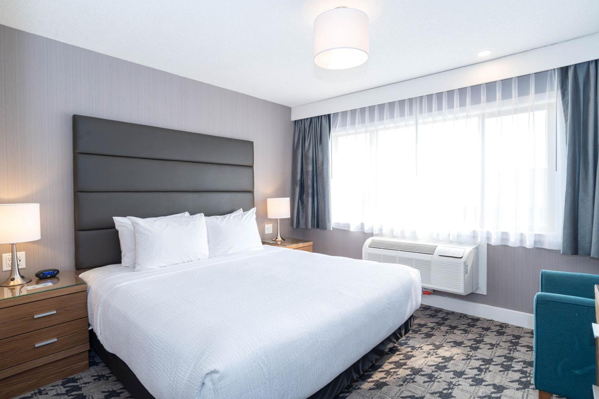 Sandman Hotel Edmonton West Exteriör bild